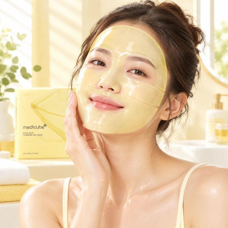 ماسک ژلی کلاژن مدی کیوب Medicube مدل PDRN Pink وماسک نقابی روشن کننده و ضد لک مدی کیوب Medicube Kojic Acid Gel Mask